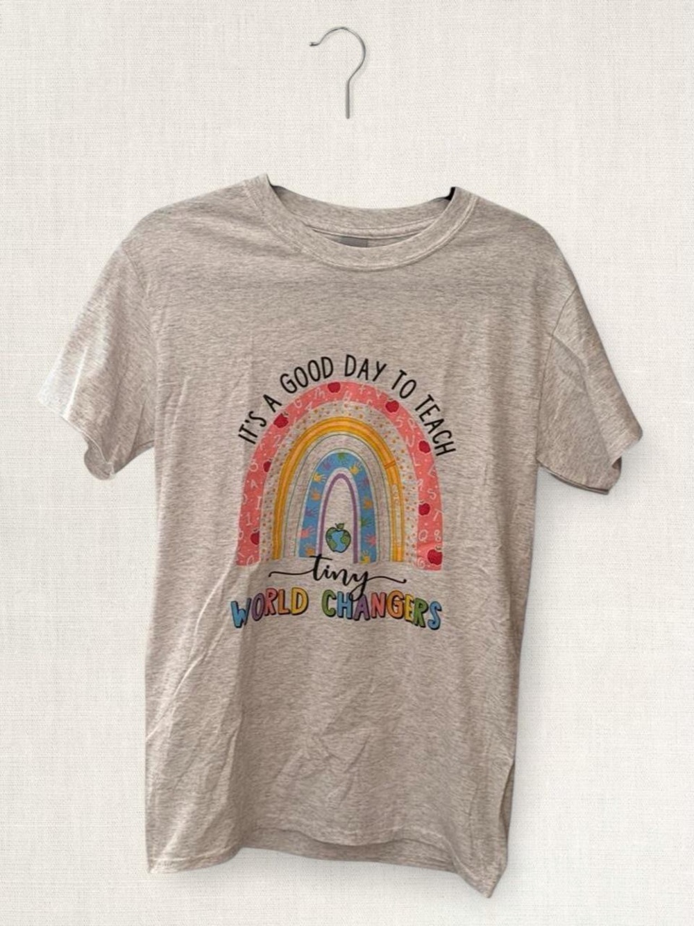 Teacher World Changers Women’s T-Shirt - Gray with Rainbow Graphic
